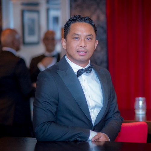 Fajar Ramadhany - voorzitter penningmeester - bestuur Indo Business Club
